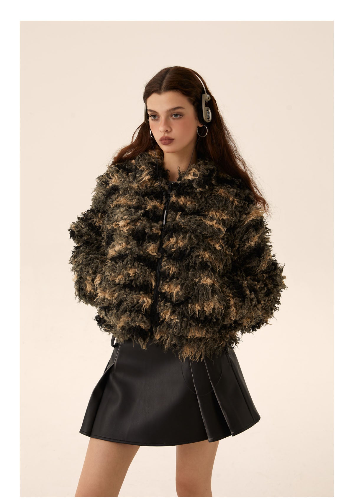 Striped short length boa zip jacket P423