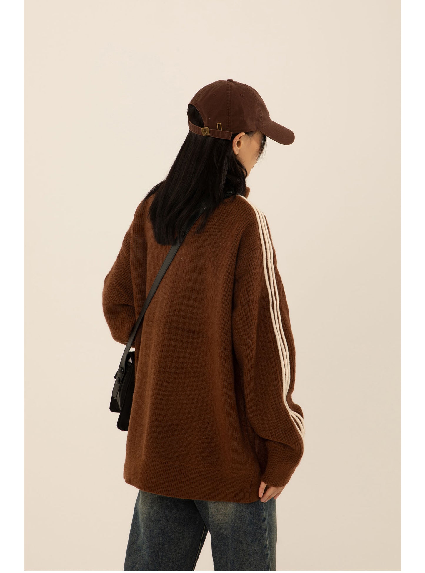 Sideline Zip Knit P550