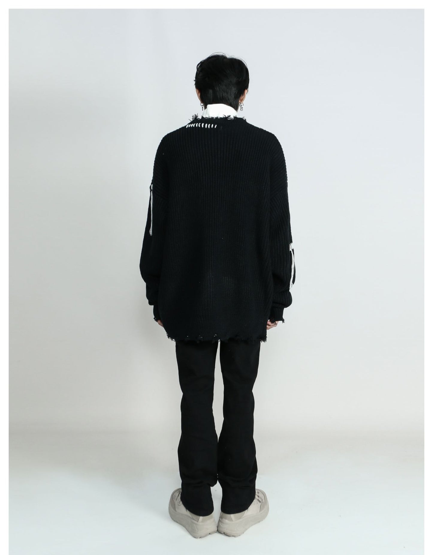 Oversized niche design distressed knit P282