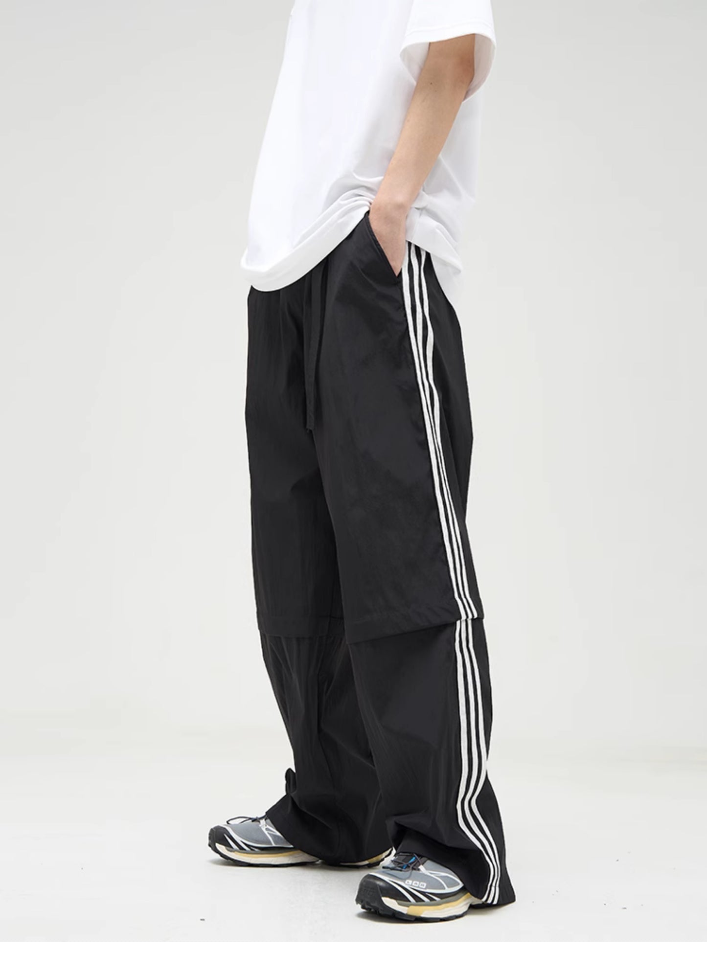 Loose fit side line casual pants P352