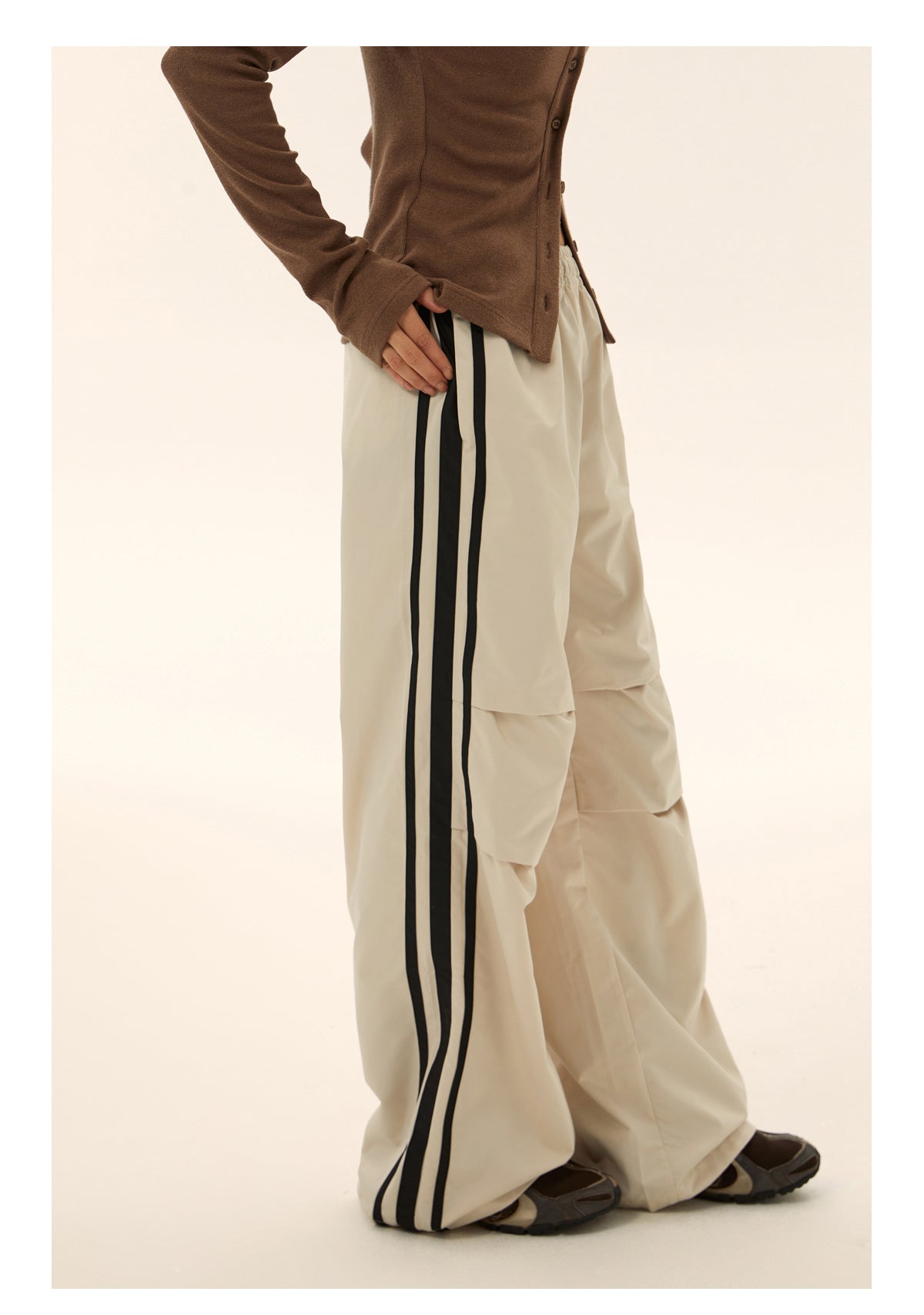 Sideline Wide Straight Track Pants P230