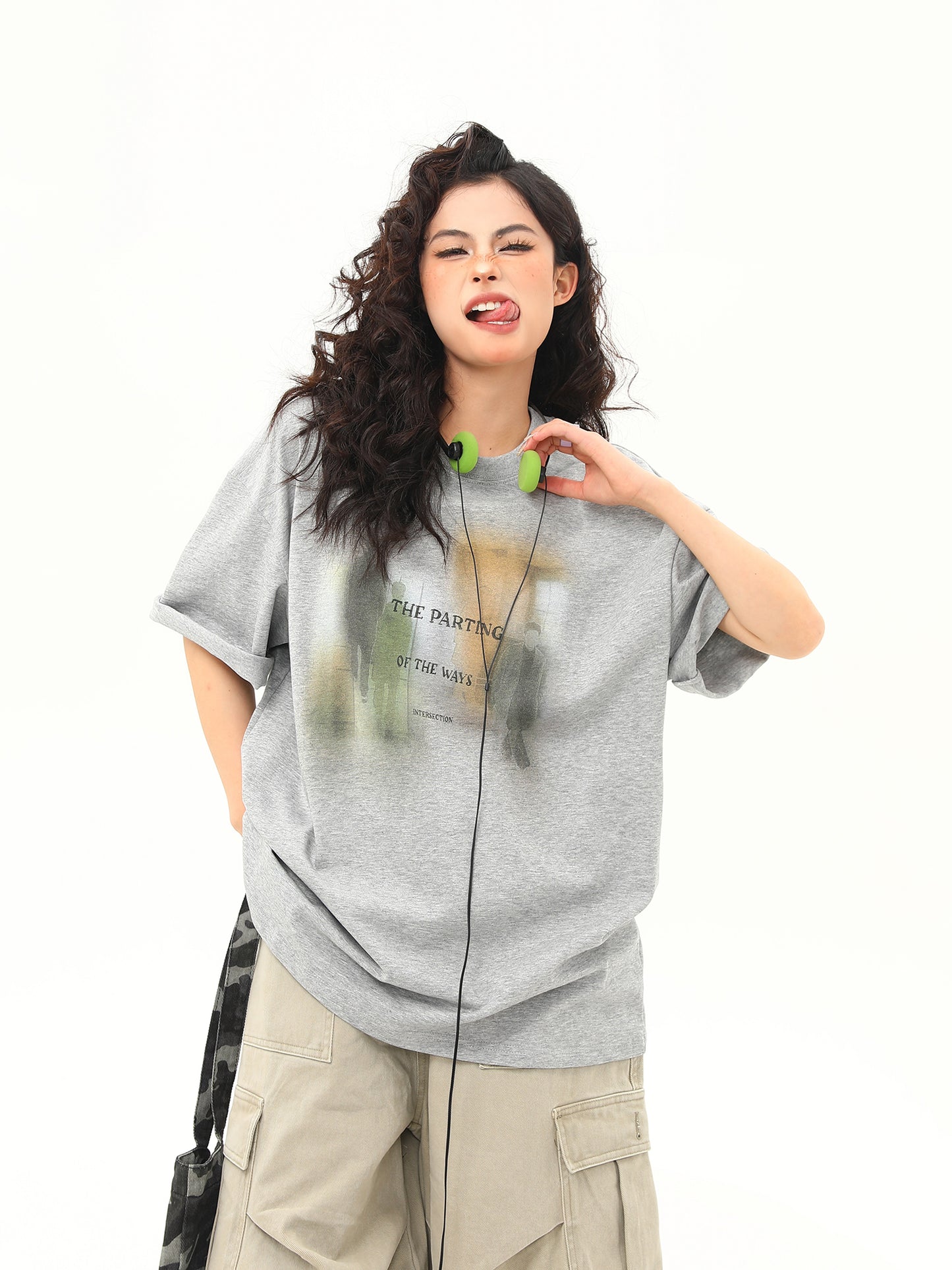 グラフィティプリント Tシャツ P2125