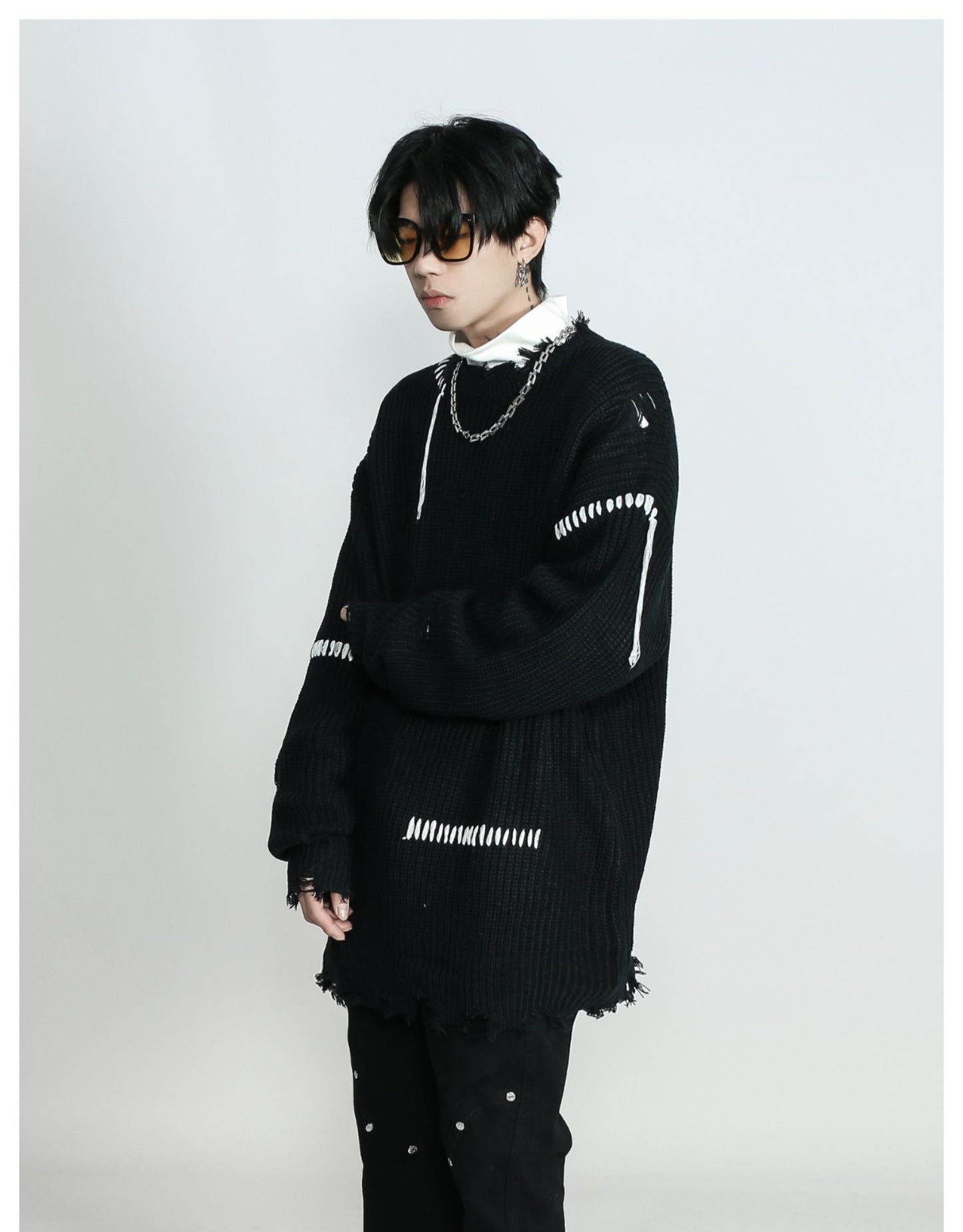 Oversized niche design distressed knit P282