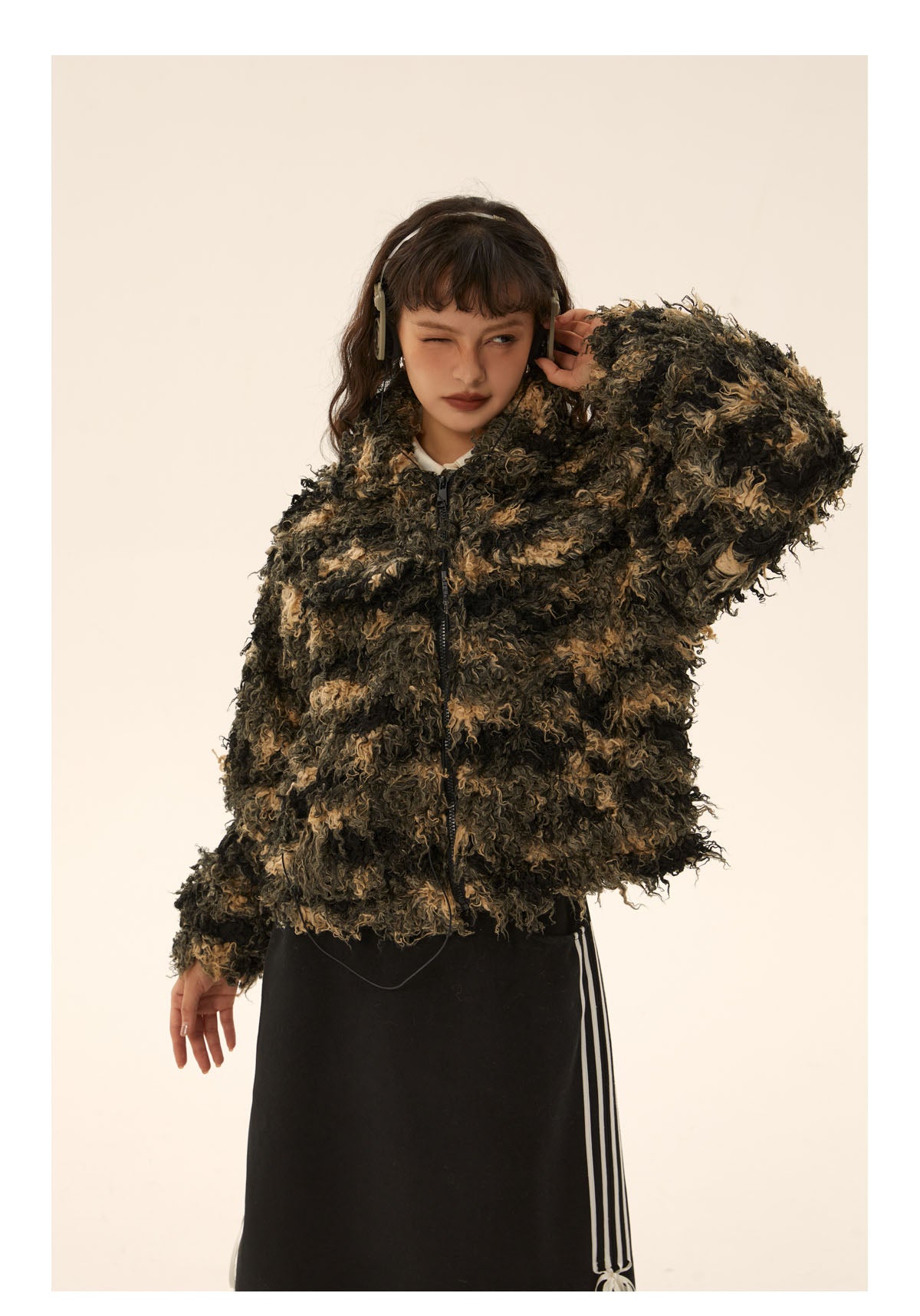 Striped short length boa zip jacket P423