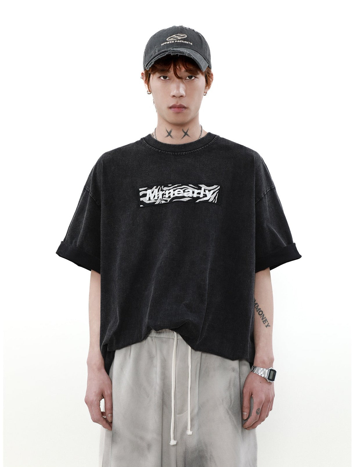 브랜드 로고 자수 반팔 티셔츠 P1352