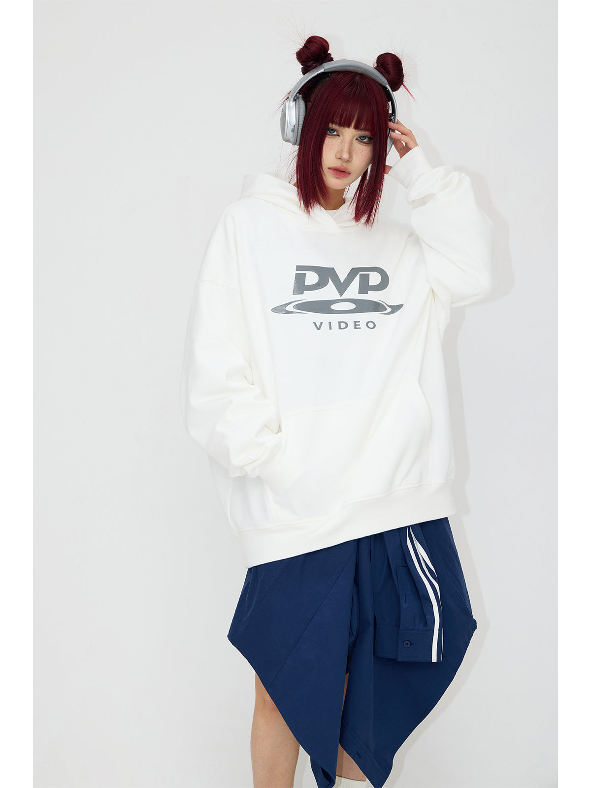 Loose fit DVD logo hoodie P534