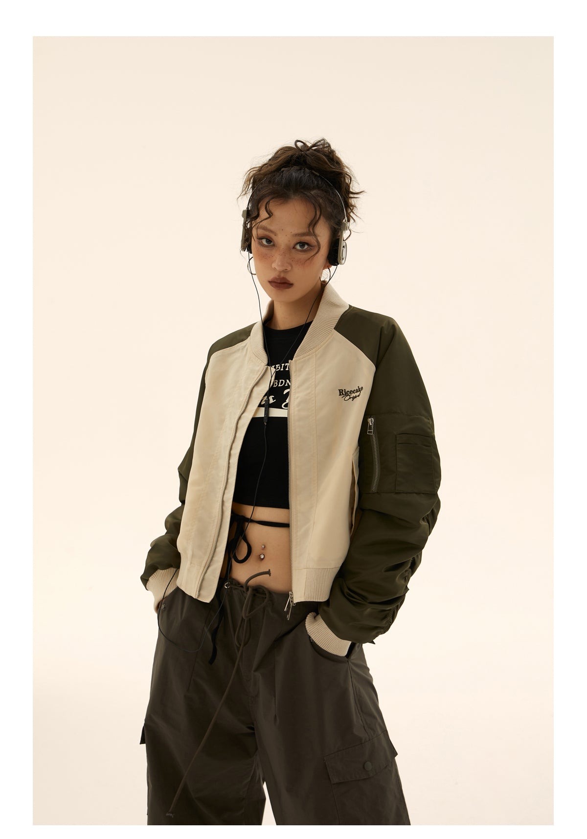 Contrast short bomber jacket P240