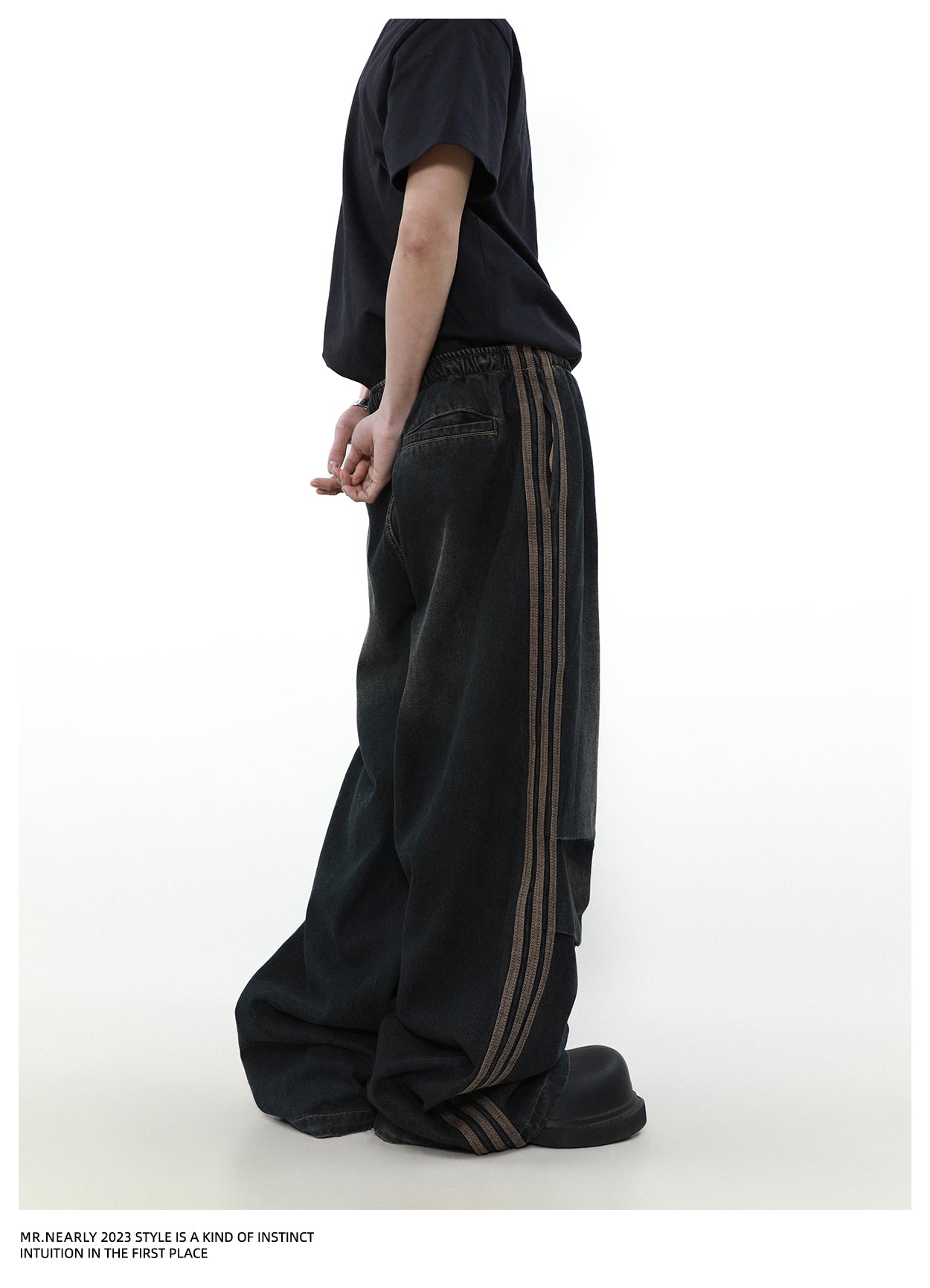 Pleated design wide leg straight jeans P1346