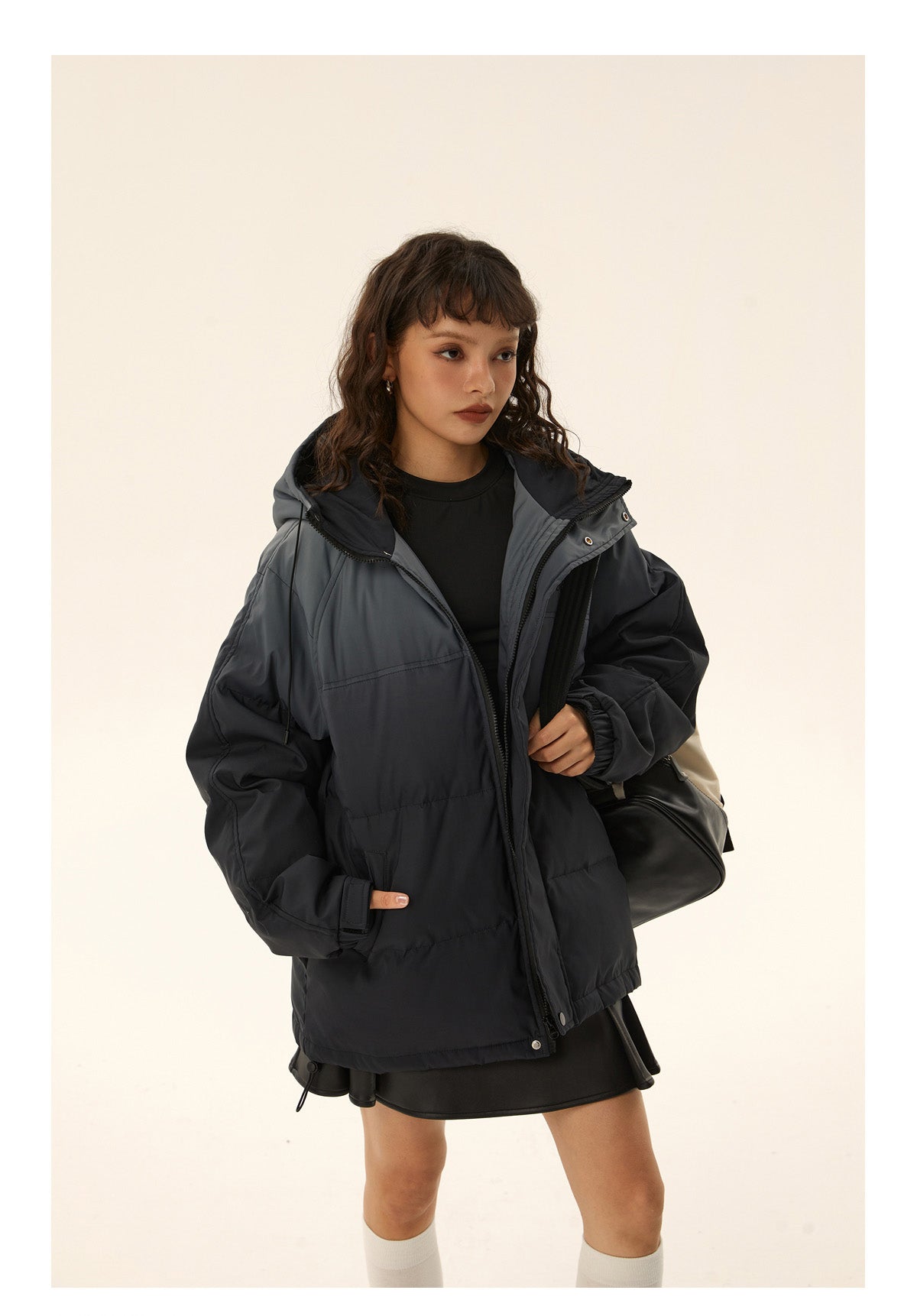 Loose fit gradient down jacket P583