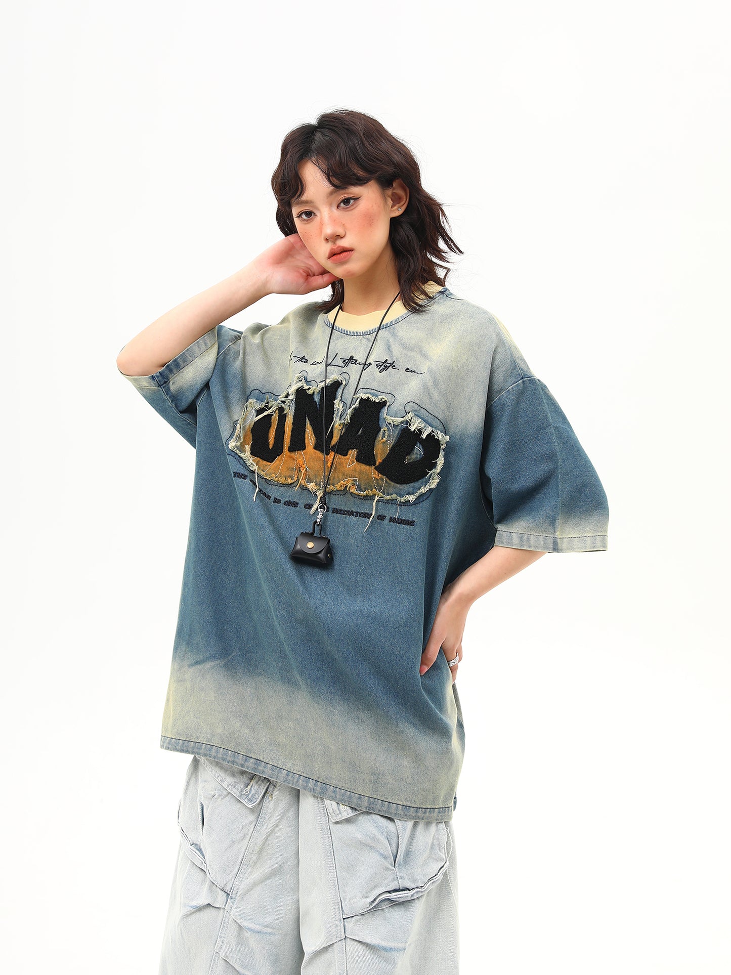 ウォッシュデザイン 刺繍デニム Tシャツ P2028