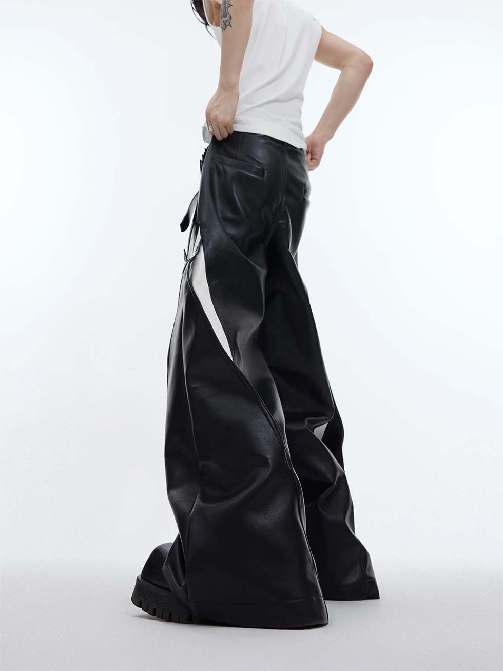 Wide leg leather pants P1091