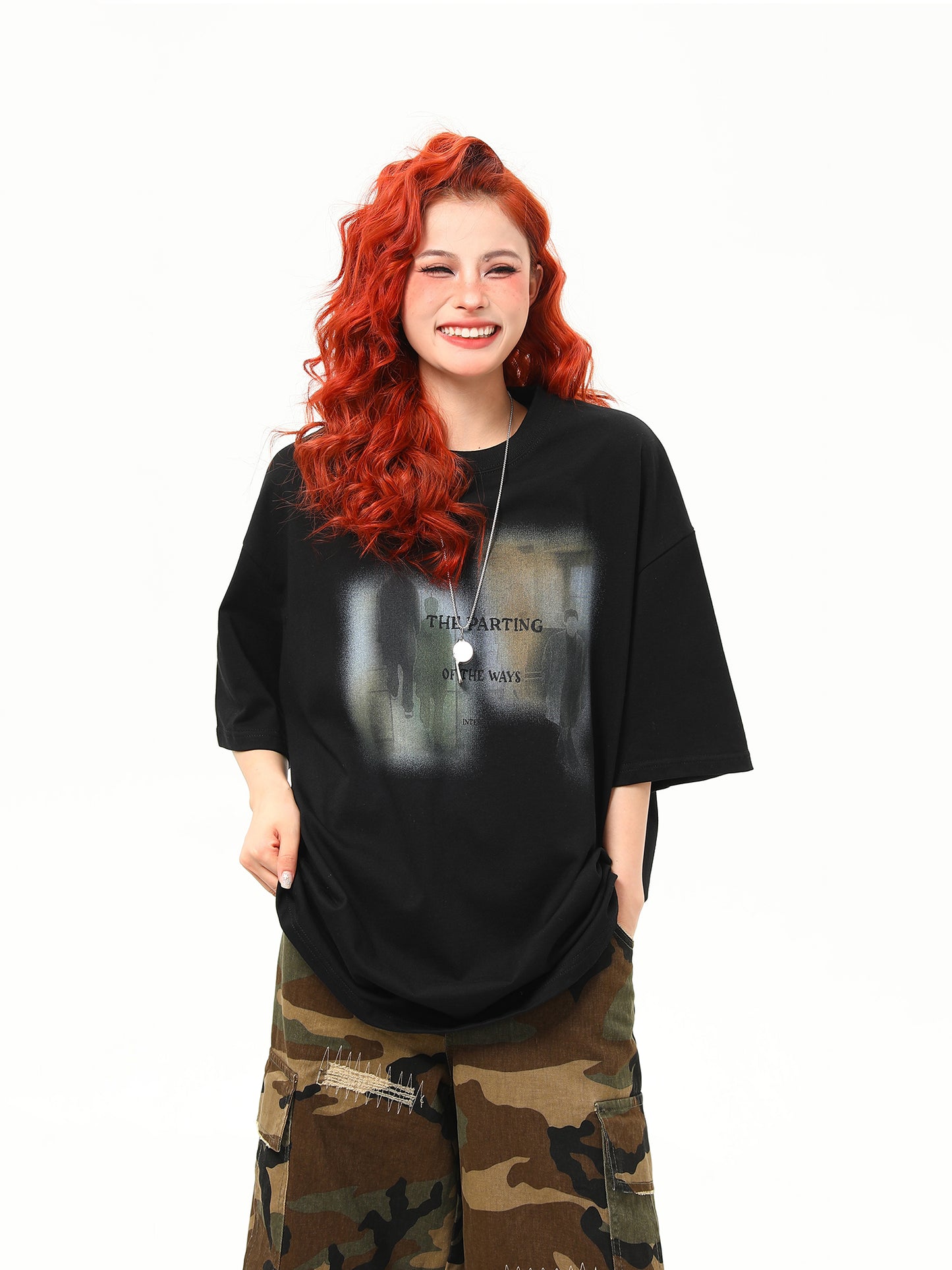 グラフィティプリント Tシャツ P2125