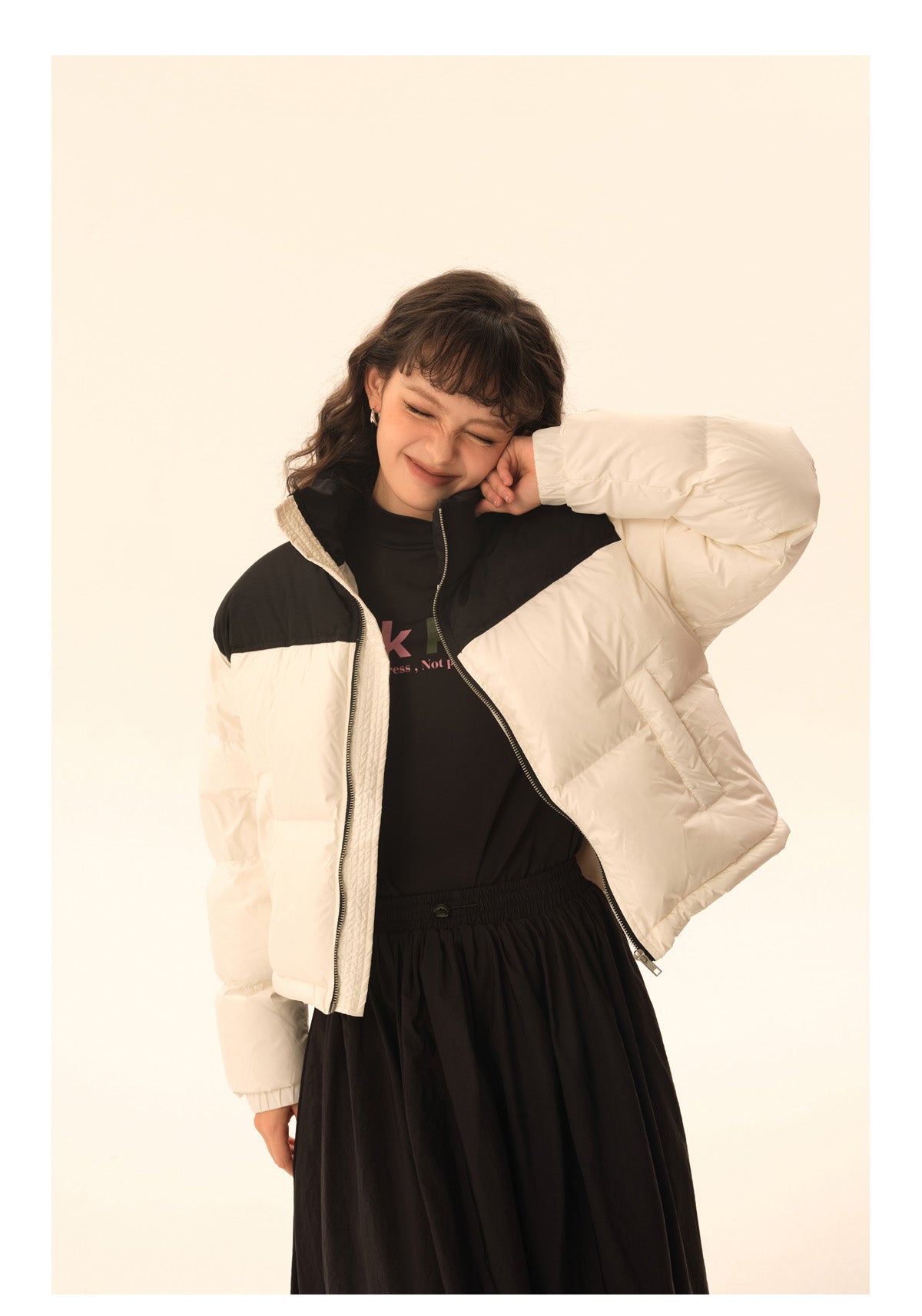 Contrast color short down jacket P579