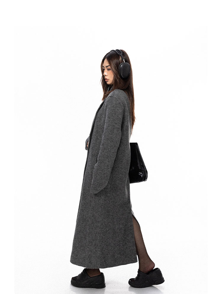 Broad shoulder cashmere long coat P741