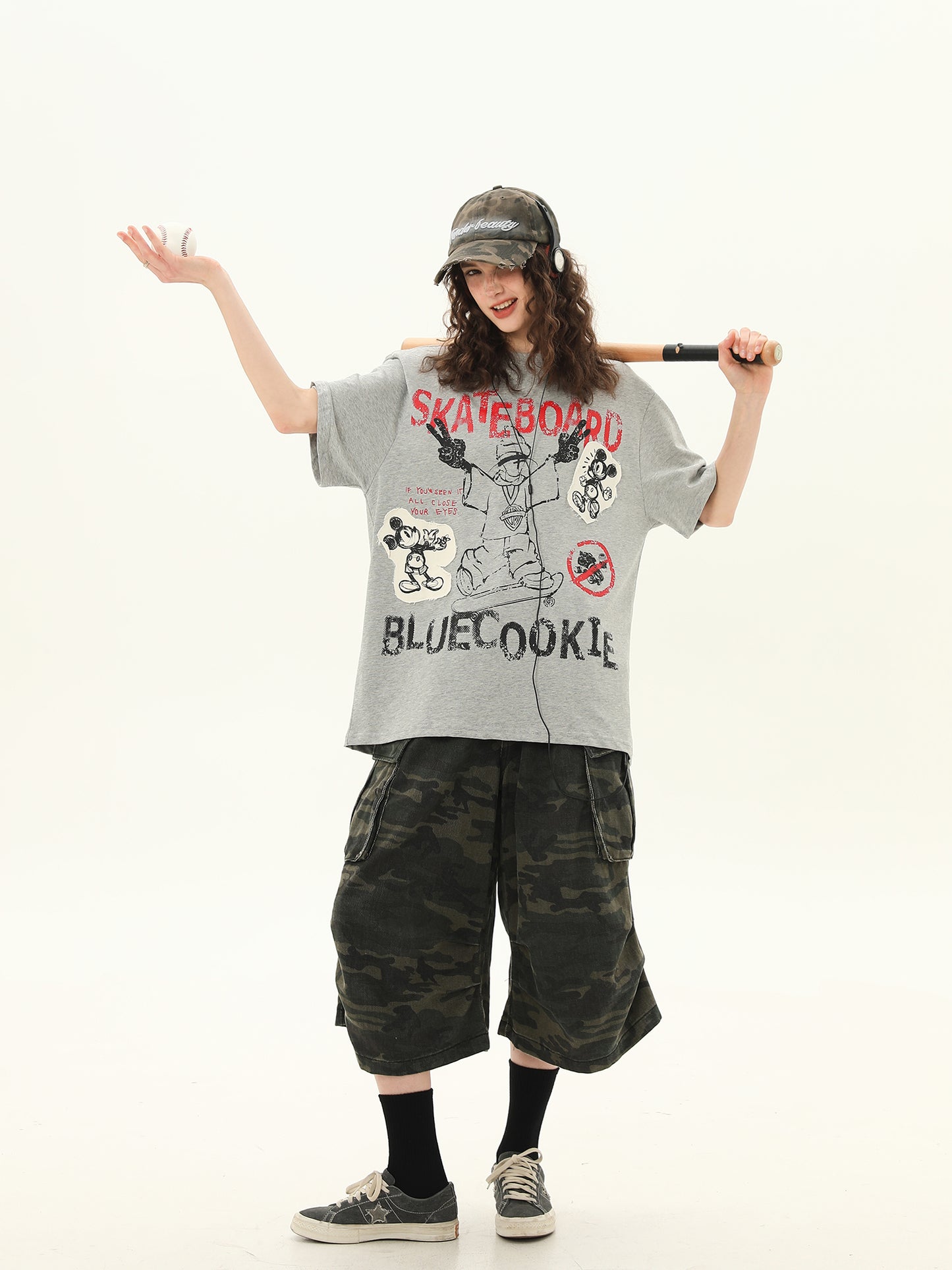 ストリート グラフィティプリント Tシャツ P2059