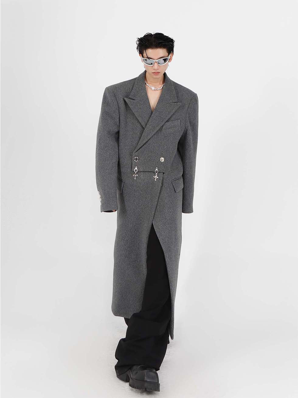 Wool long coat with shoulder pads P1001