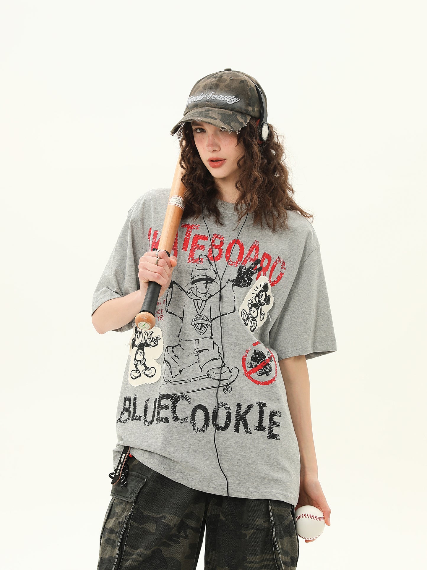 ストリート グラフィティプリント Tシャツ P2059