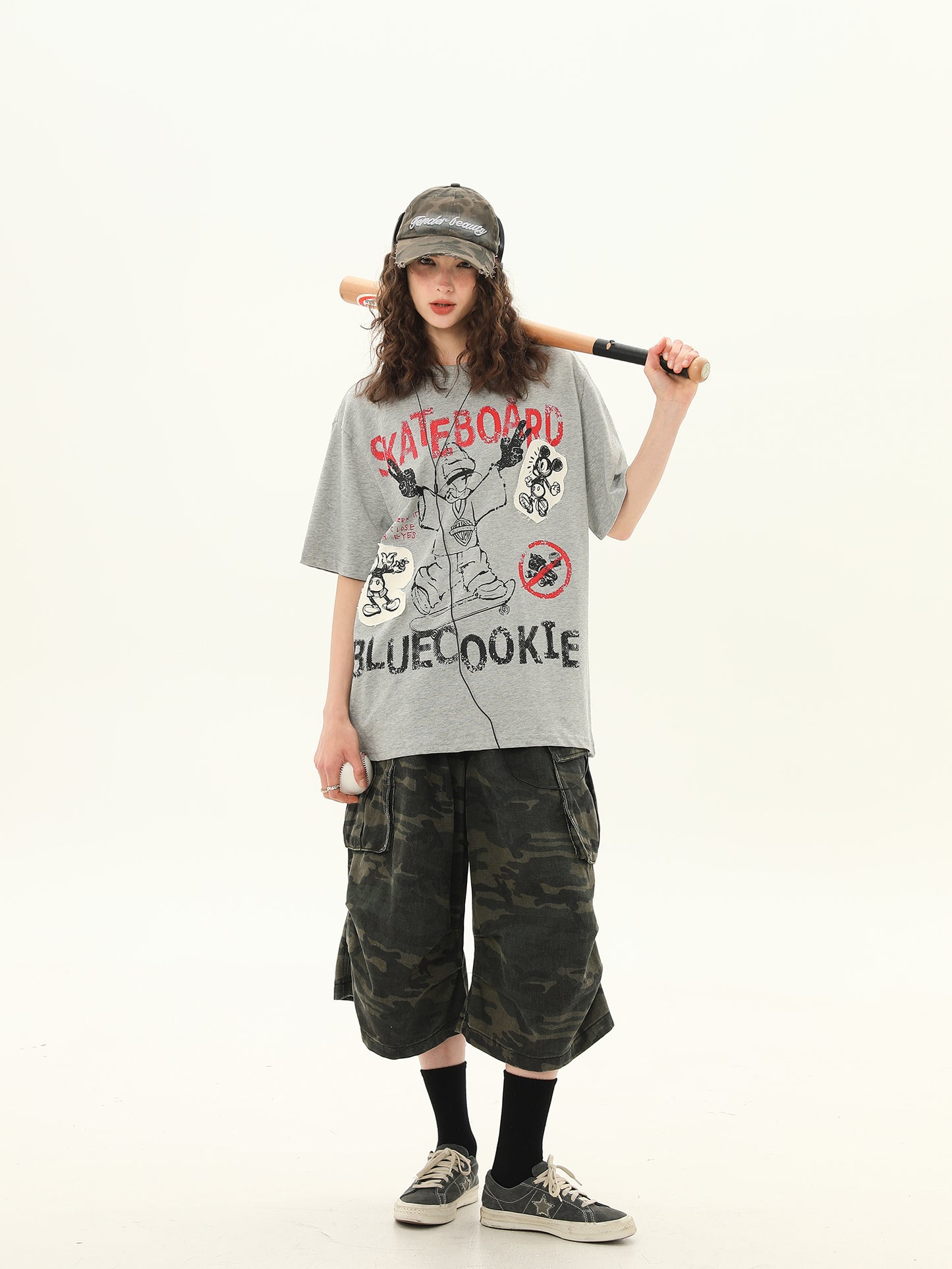 ストリート グラフィティプリント Tシャツ P2059