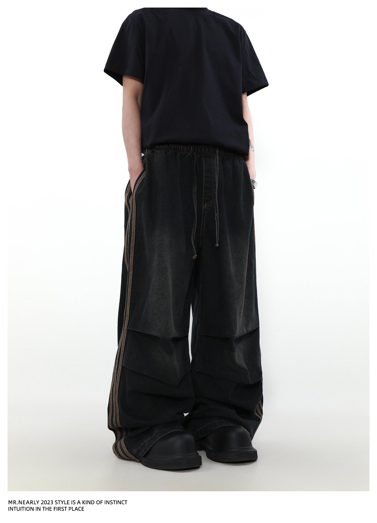 Pleated design wide leg straight jeans P1346