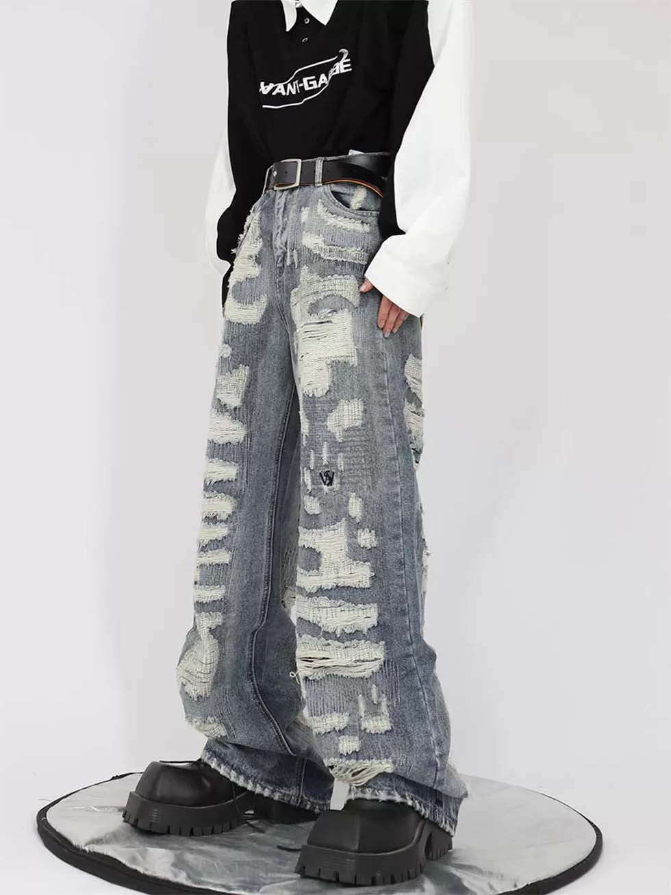 Distressed Destroy Design Jeans P1131