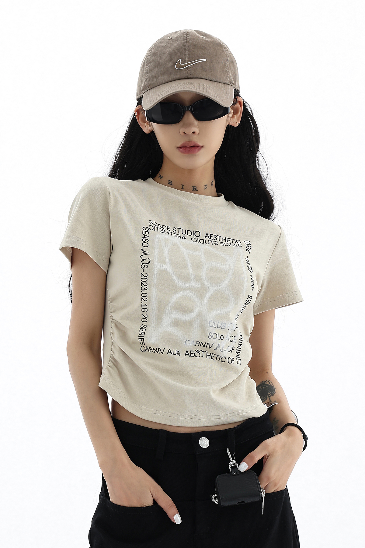 Cropped logo T-shirt P132