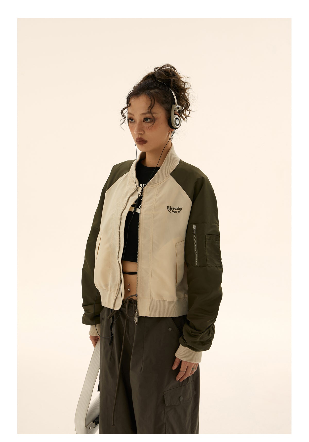 Contrast short bomber jacket P240