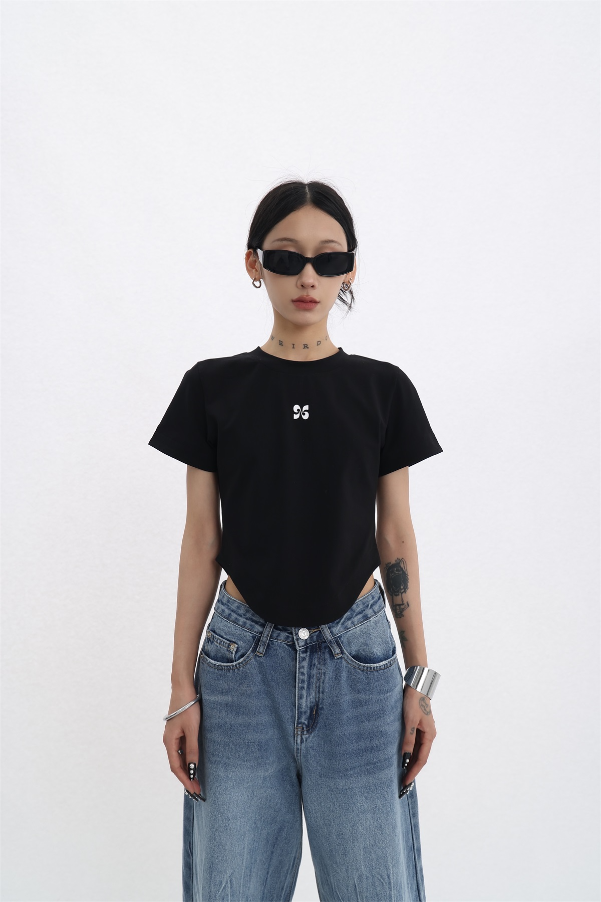 Cropped T-shirt P131