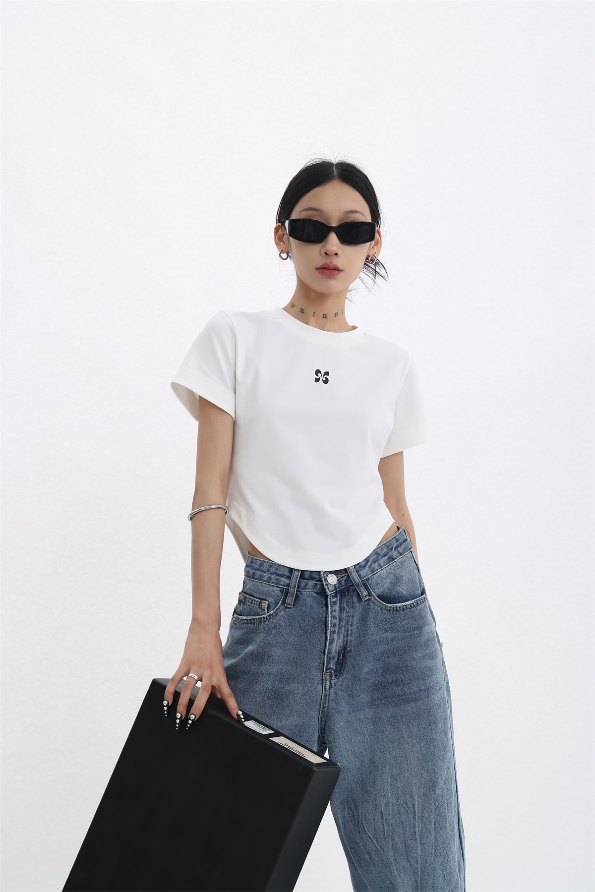 Cropped T-shirt P131